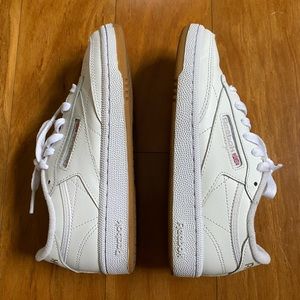 Women’s size 5 Reebok Club C 85 Shoes (white, light grey, gum)
